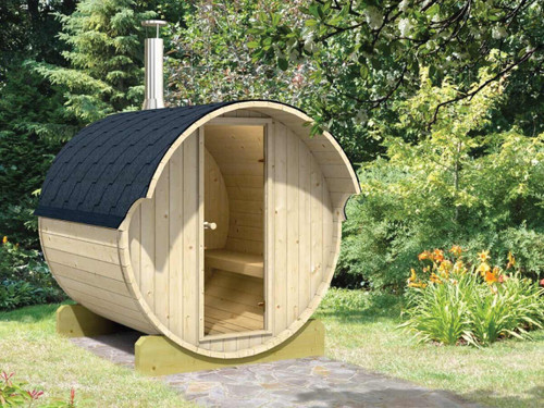 Outdoor timber barrel sauna